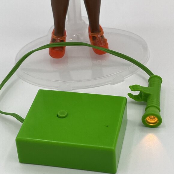 Barbie 1997 Flashlight Fun Stacie Doll & Whitney clothing & Piglet Mattel 19671 - Picture 3 of 16